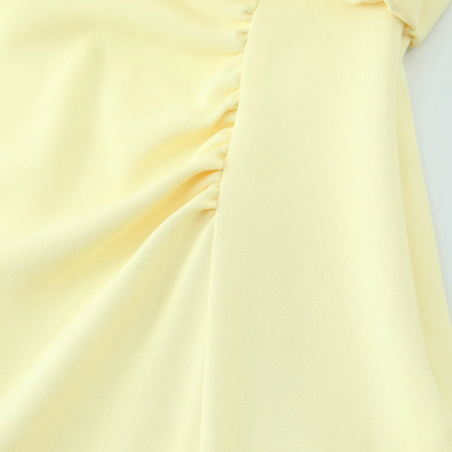 Ava | Elegant Sleeveless Long Dress with Split Hem and Fold Detail