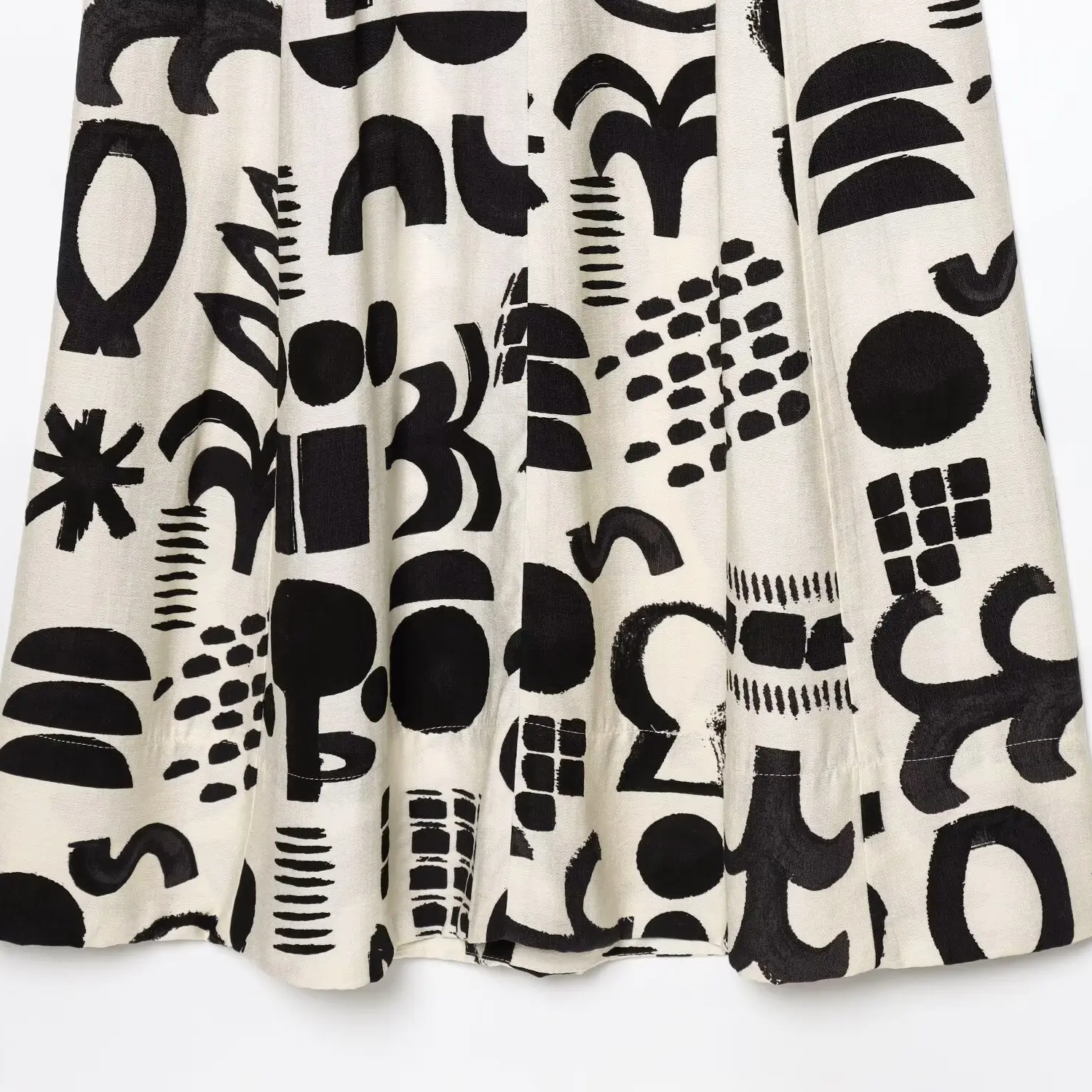 Lily | Graffiti Print V-Neck Sleeveless Dress with Lace-Up Back