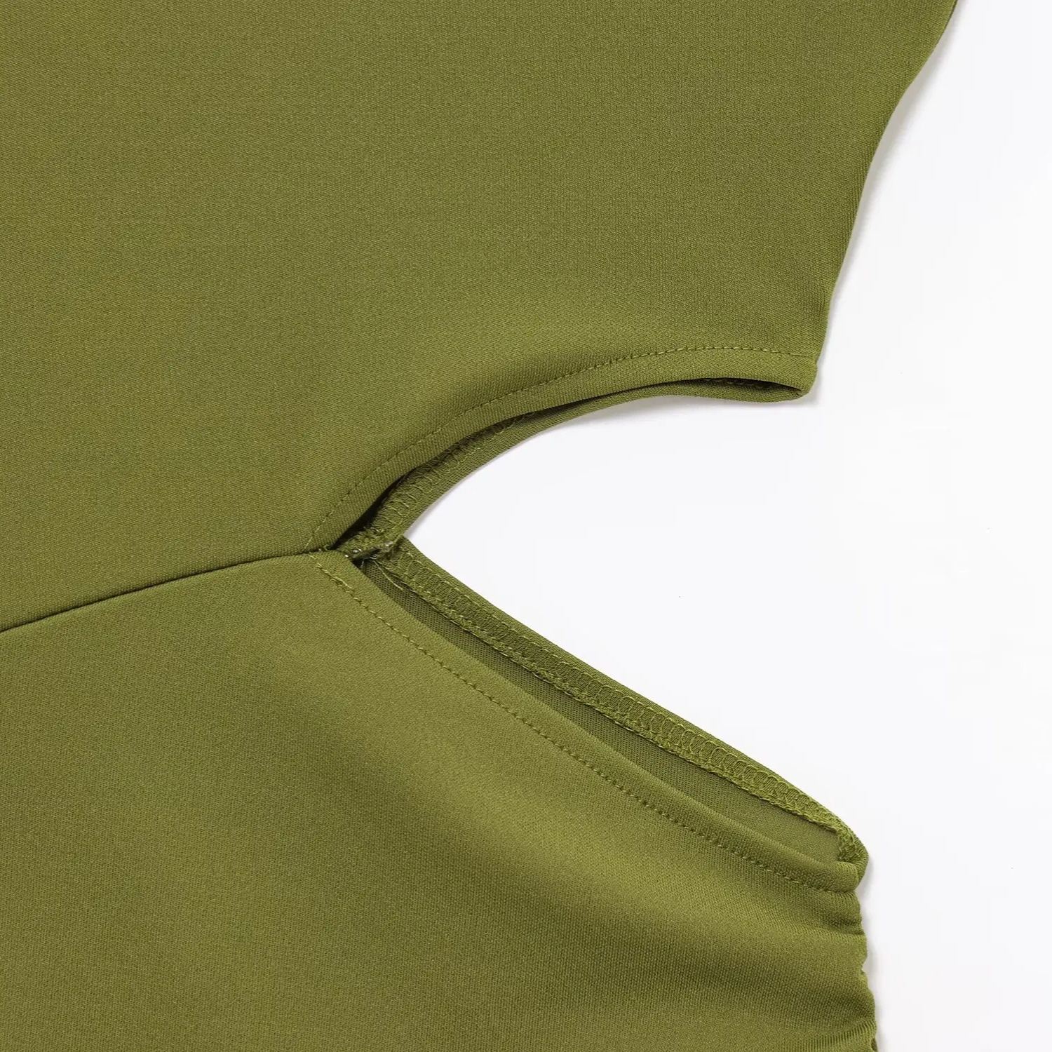 Isla | Green Long Dress with One-Shoulder Sleeve and Hollow Waist